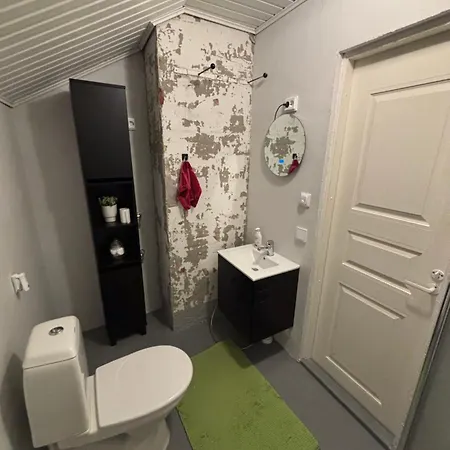 Apartamento Upstairs Of A Family *